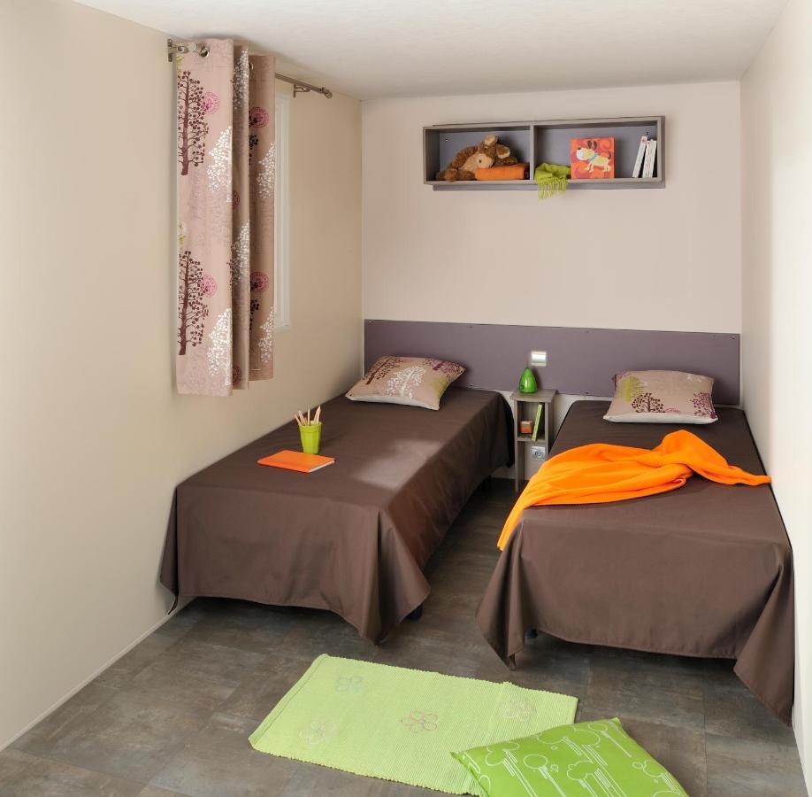 Camping Paris Beau Village Villiers-sur-Orge Exteriör bild