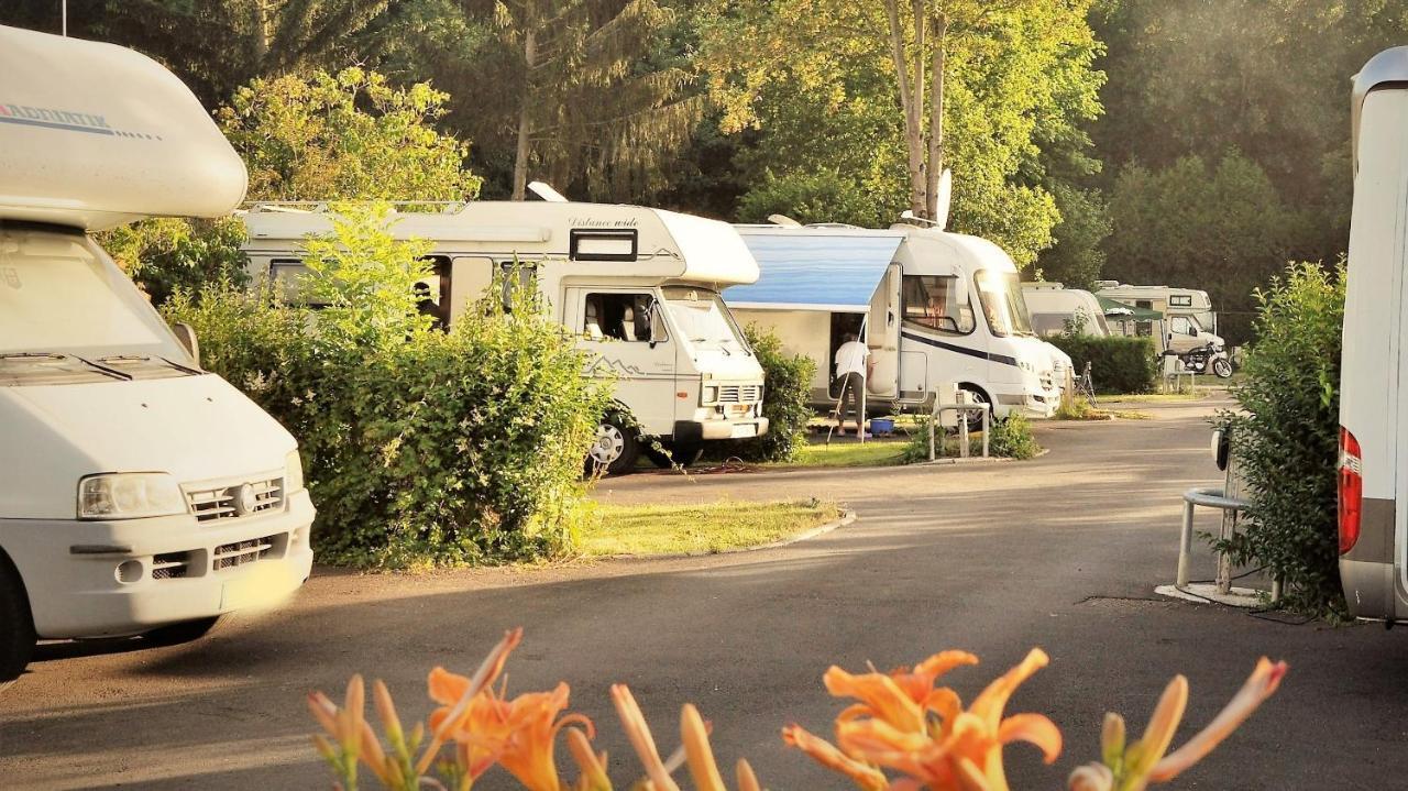 Camping Paris Beau Village Villiers-sur-Orge Exteriör bild